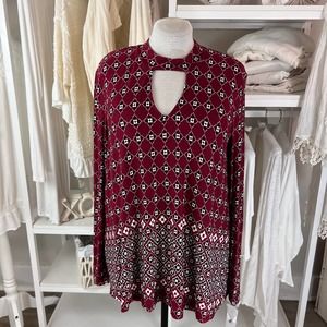 Fever Women's size XL stretch no iron blouse with front & back cutout #1507